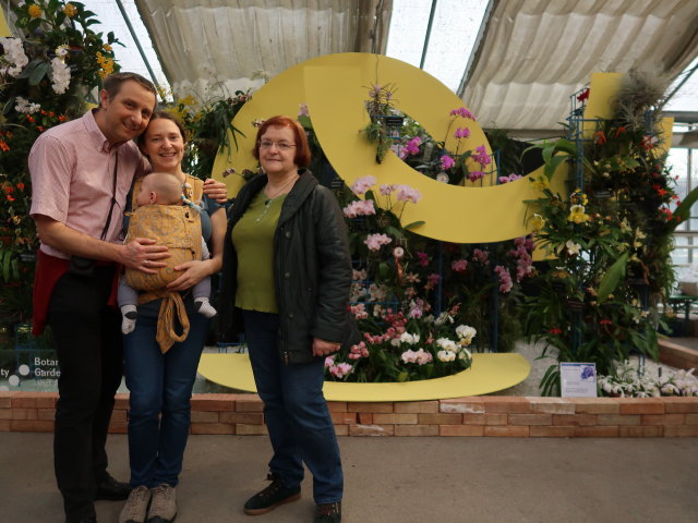 Ich, Nils, Sabine und Brigitte in den Blumeng&auml;rten Hirschstetten