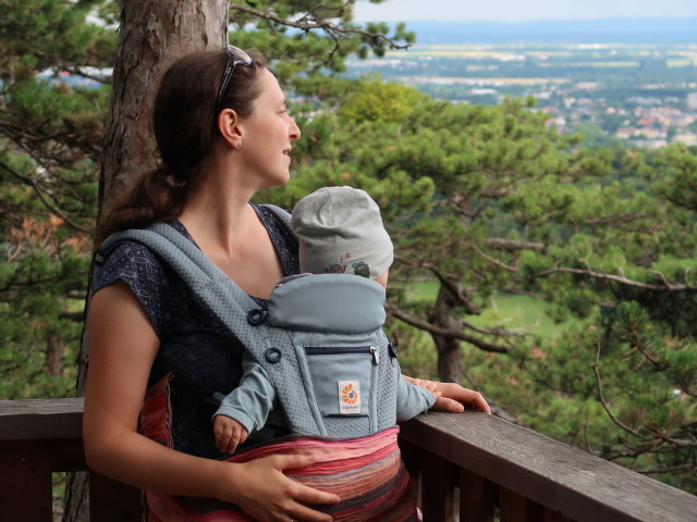Sabine und Nils bei der Ein&ouml;dh&ouml;hle, 370 m