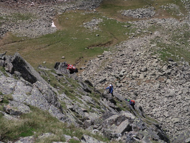 Sauspitze-Westgrat: Josef, Andreas und Sonja am Stand nach der 5. Seill&auml;nge