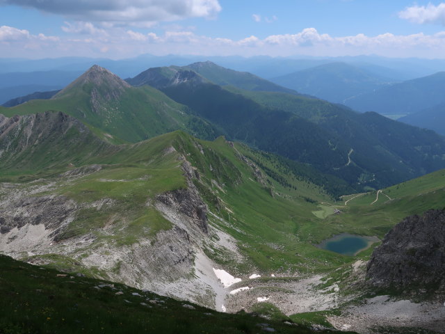 vom Wei&szlig;eneck Richtung S&uuml;dosten (14. Juli)