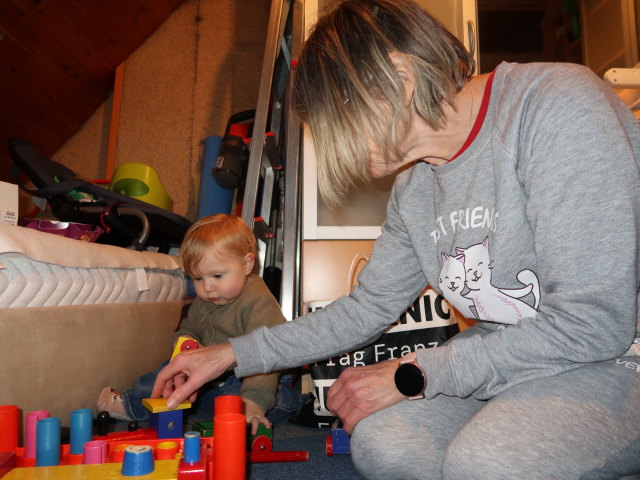 Nils und Mama im Haus meiner Eltern (20. Nov.)