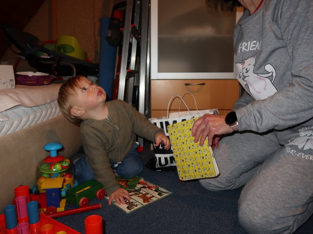 Nils und Mama im Haus meiner Eltern (20. Nov.)