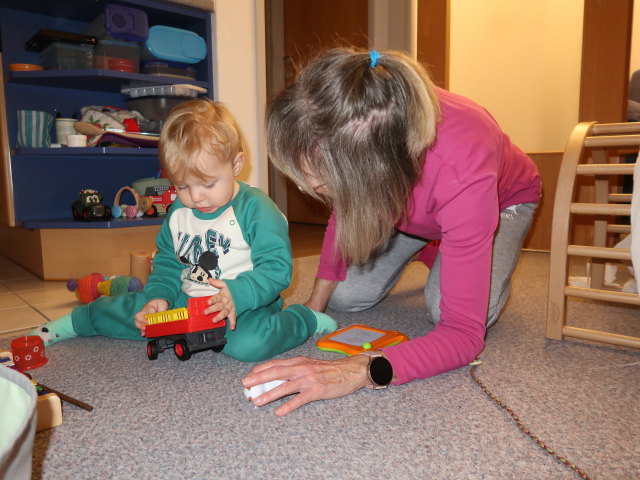 Sabine, Mama und Nils in unserer Wohnung