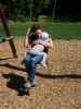 Schlosspark: Sabine und Nils am Spielplatz