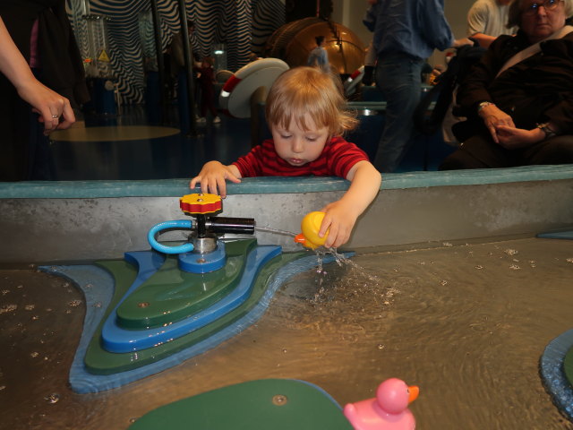 Nils im Experimentarium in Hellerup (31. Mai)