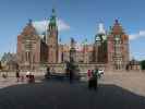 Nils und Sabine im Frederiksborg Slot in Hiller&oslash;d (1. Juni)