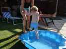 Mama, Papa und Nils im Garten meiner Eltern