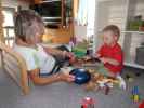 Mama und Nils in unserer Wohnung