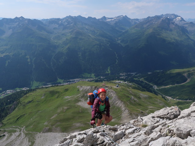 Arlberger Klettersteig: Angela zwischen Osteinstieg und Wei&szlig;schrofenspitze (19. Juli)