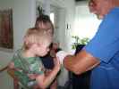 Nils, Mama und Papa im Haus meiner Eltern