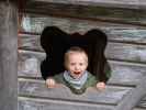 Nils am Spielplatz