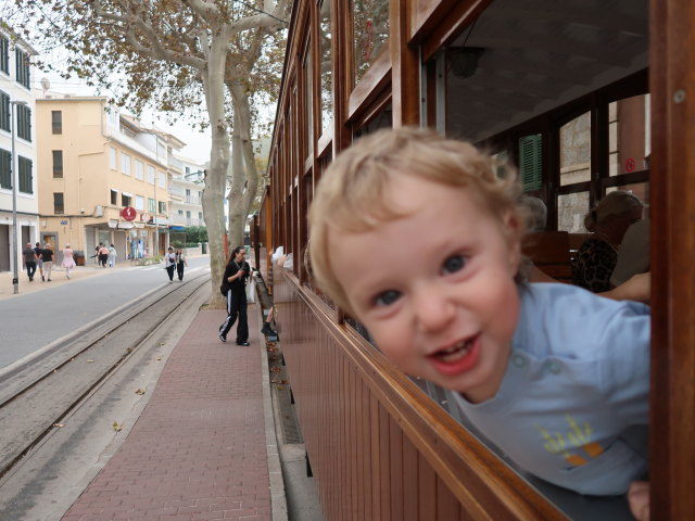 Nils in der Tramvia de S&oacute;ller in Port de S&oacute;ller (14. Nov.)