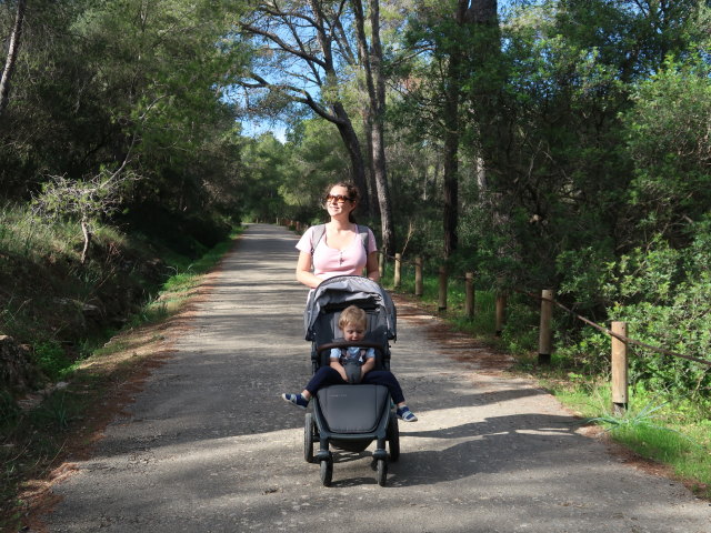 Sabine und Nils im Parc des Castell de Bellver in Palma (15. Nov.)