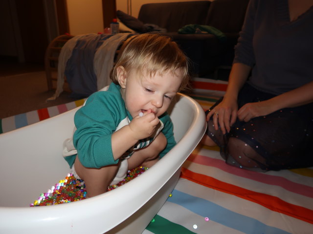 Nils und Sabine in unserer Wohnung