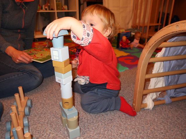 Ursa und Nils in unserer Wohnung