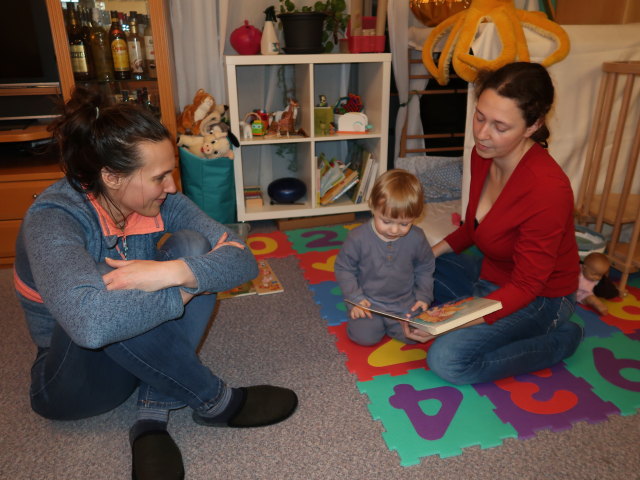 Ursa, Nils und Sabine in unserer Wohnung