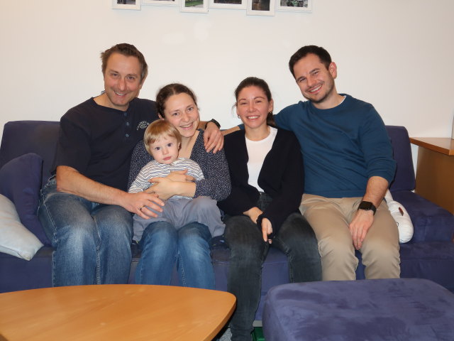 Ich, Nils, Sabine, Daniela und Sebastian in unserer Wohnung