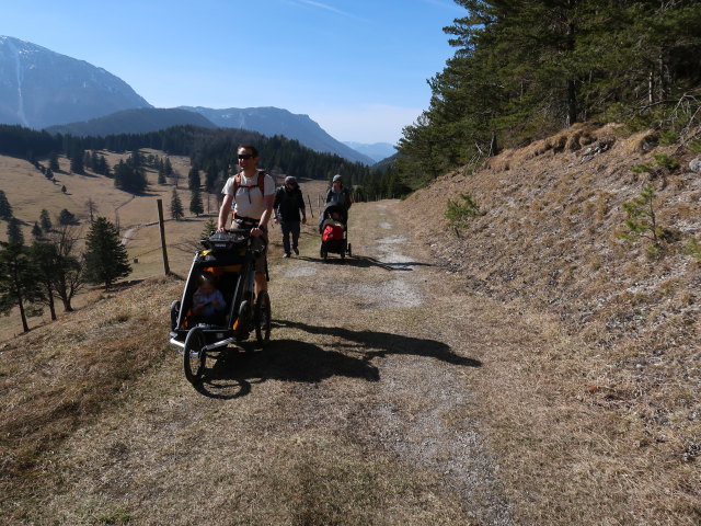 Nils, ich, Manuel, Ella und Hannelore zwischen Schoberkapelle und &Ouml;hler-Schutzhaus