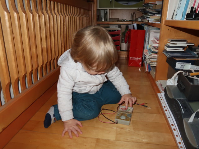 Nils im Haus meiner Eltern