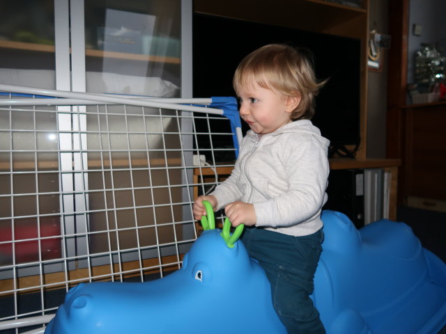 Nils im Haus meiner Eltern