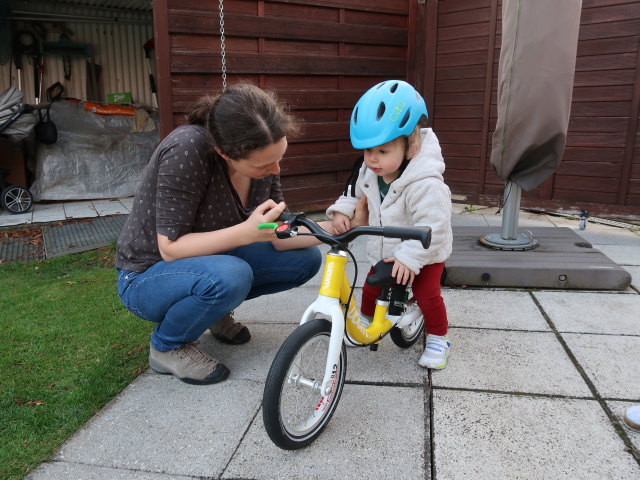 Sabine und Nils im Garten meiner Eltern (25. M&auml;rz)