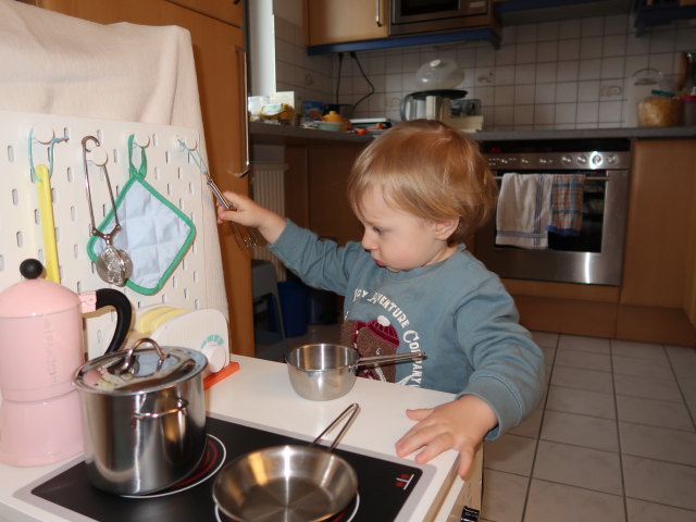 Nils in unserer Wohnung