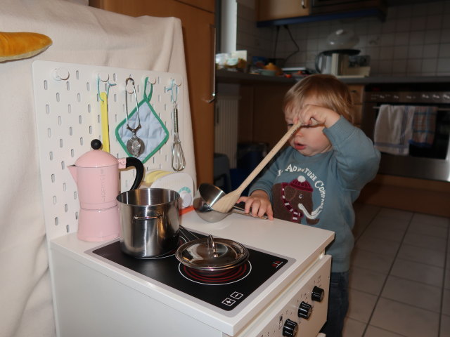 Nils in unserer Wohnung