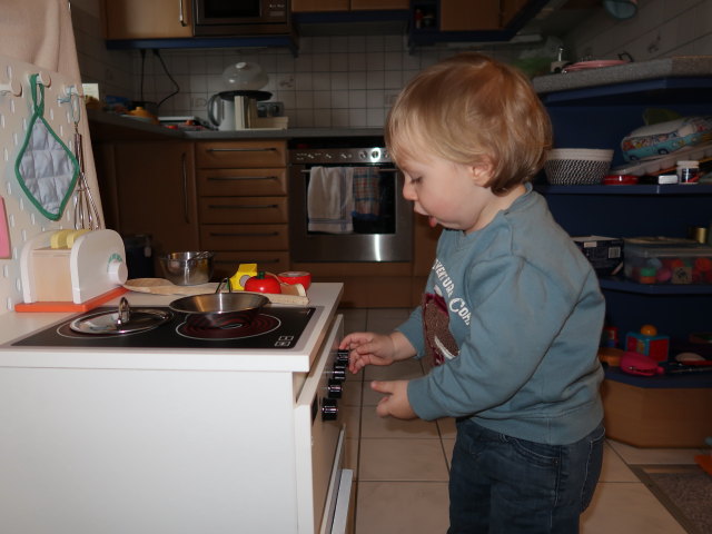 Nils in unserer Wohnung