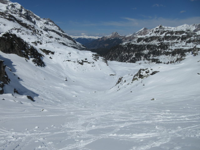 neben der Abfahrt Gr&uuml;nsee