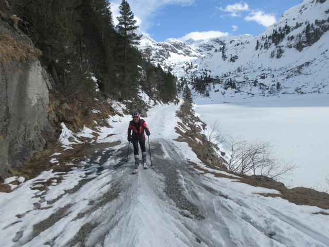 Melanie auf der Skiroute Gr&uuml;nsee - Enzingerboden