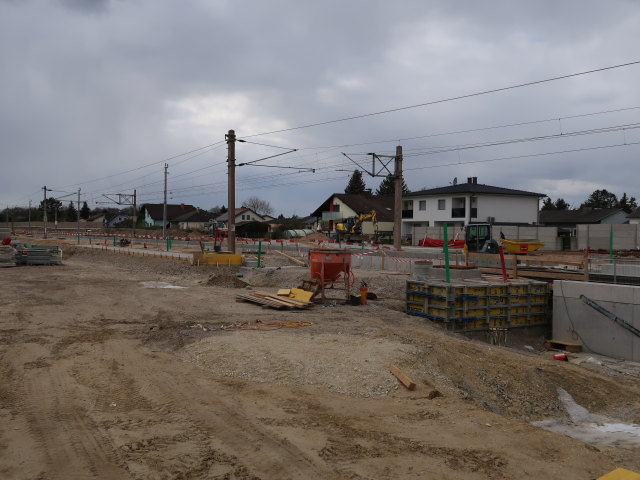 Bahnhof Silberwald, 166 m