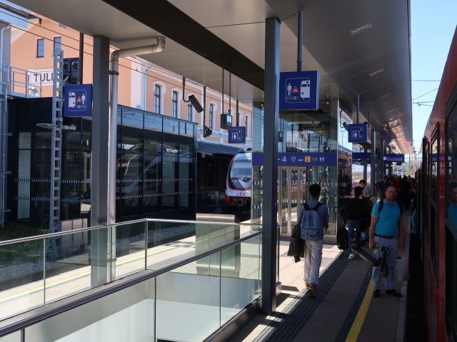 Bahnhof Tulln an der Donau, 181 m