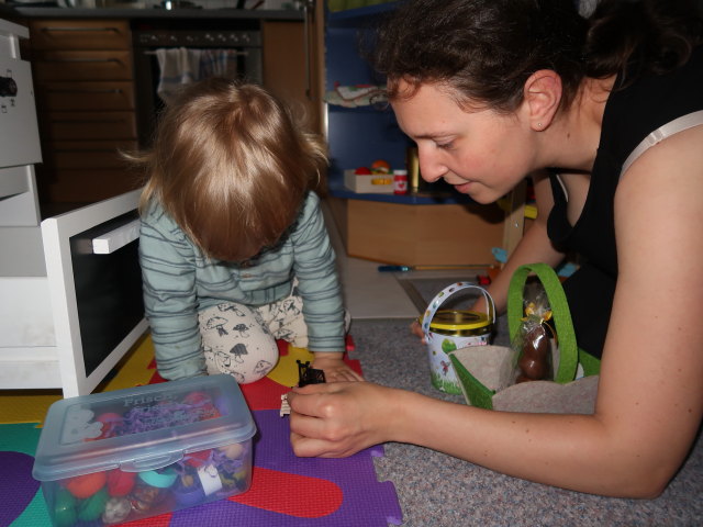 Nils und Sabine in unserer Wohnung