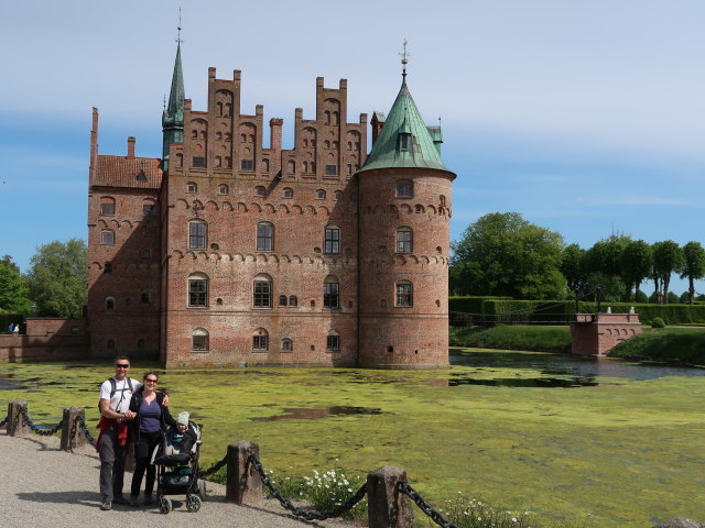 Ich, Sabine und Nils beim Egeskov Slot in Kværndrup (19. Mai)