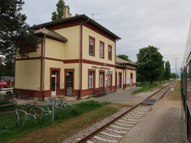 Bahnhof Maria Lanzendorf, 183 m