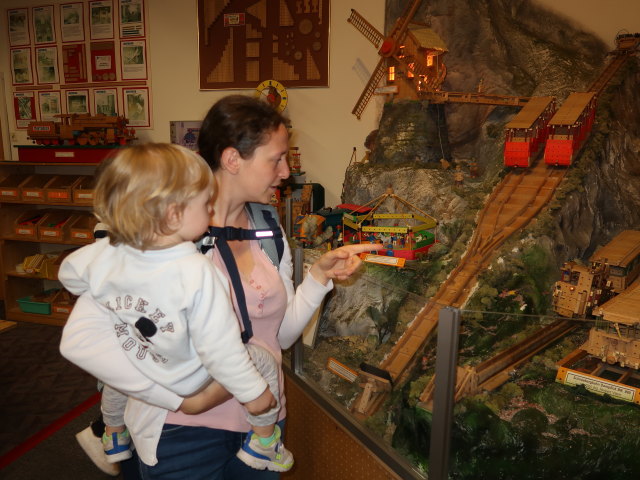 Nils und Sabine in der Sammlung Spielzeug