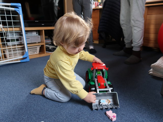Nils, Mama und Papa im Haus meiner Eltern