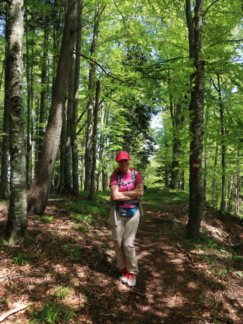 Melanie zwischen Hochplettspitz und Skigebiet Hochplett / Oberaschau