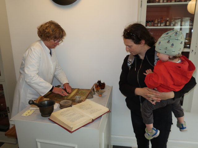 Sabine und Nils im Oplevelsescenter Nyvang in Holb&aelig;k (17. Mai)