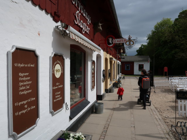 Nils und Sabine im Oplevelsescenter Nyvang in Holb&aelig;k (17. Mai)