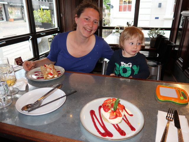 Sabine und Nils im Restaurant Bryggerg&aring;rden in Roskilde (18. Mai)