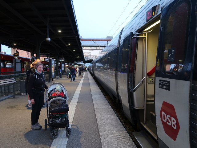 Sabine und Nils in der Odense Baneg&aring;rd, 13 m (18. Mai)
