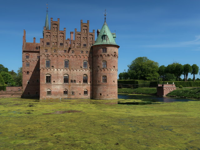 Egeskov Slot in Kv&aelig;rndrup (19. Mai)