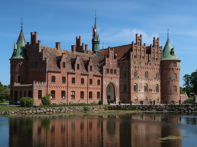 Egeskov Slot in Kv&aelig;rndrup (19. Mai)