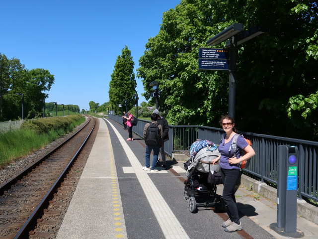 Sabine in der Kv&aelig;rndrup Station (19. Mai)