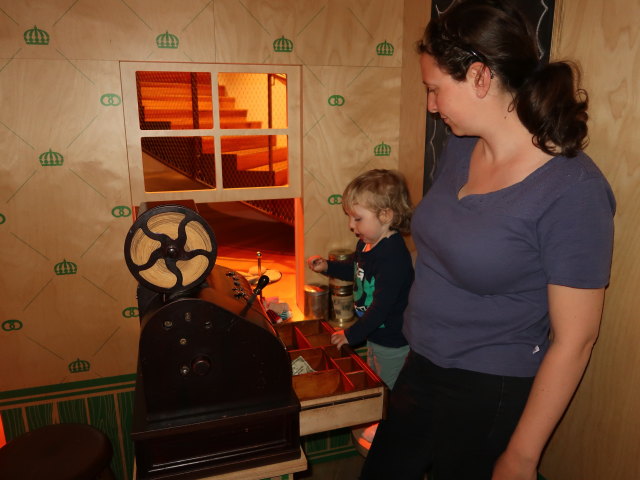 Nils und Sabine im H. C. Andersens Hus in Odense (19. Mai)