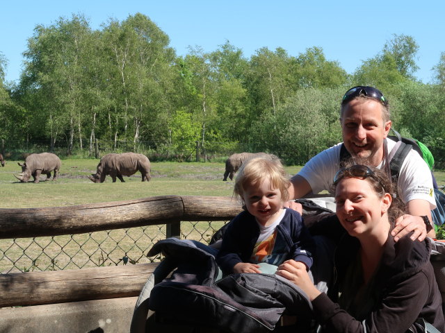 Nils, Sabine und ich bei den Breitmaulnash&ouml;rnern im Givskud Zoo in Give (20. Mai)