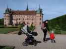 Sabine und Nils beim Egeskov Slot in Kv&aelig;rndrup (19. Mai)