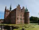 Egeskov Slot in Kv&aelig;rndrup (19. Mai)