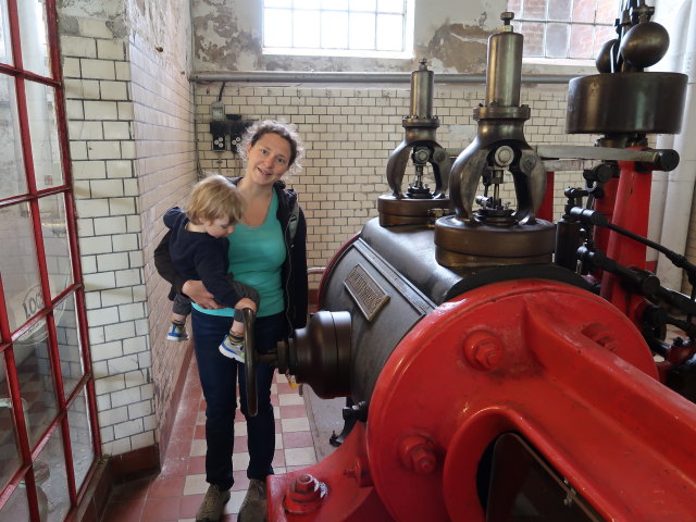 Nils und Sabine in der Bruunshaab Gamle Papfabrik in Viborg (22. Mai)
